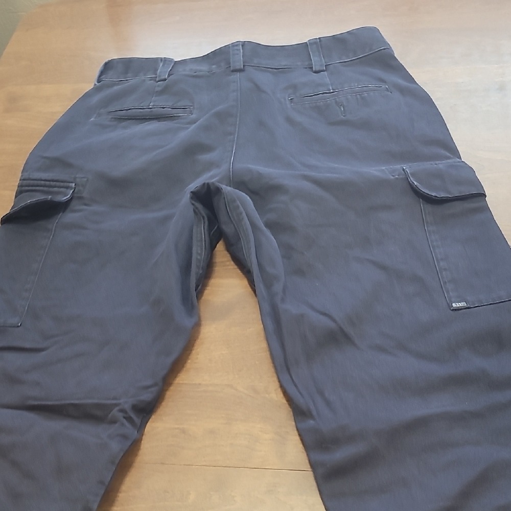5.11 Tactical Men's Cargo Pants Size 36 Navy Blue Great Condition Work Utility - Picture 6 of 16